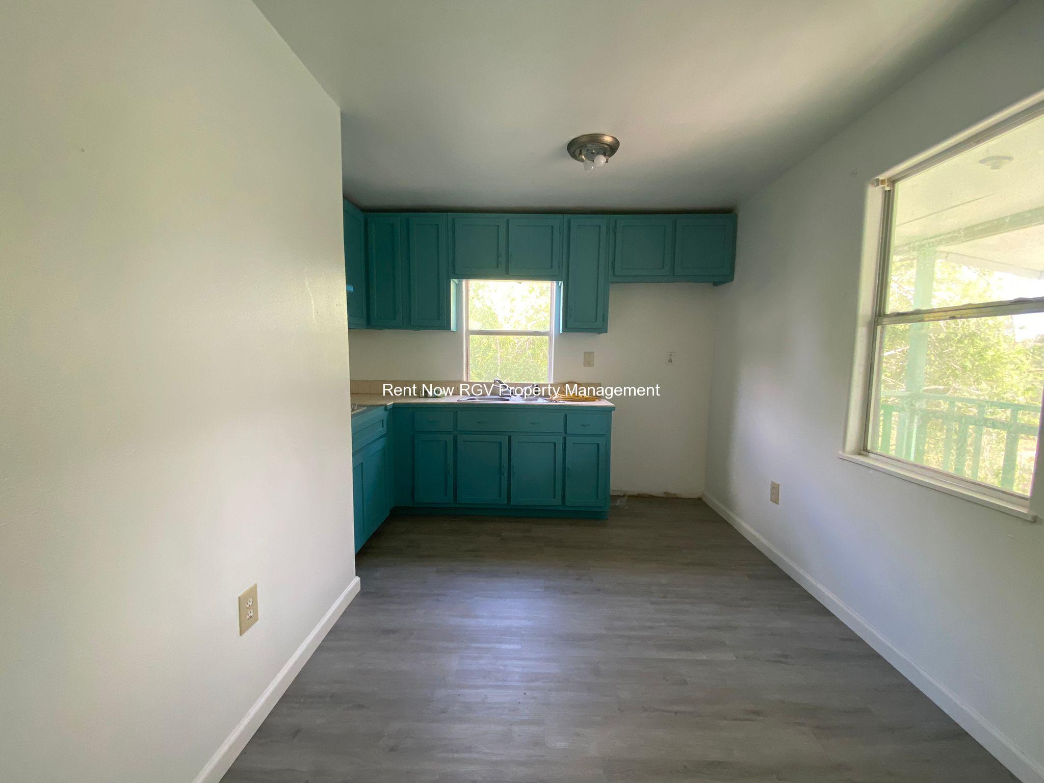 521 E Sprague St Edinburg, UNIT 3 TX 78539