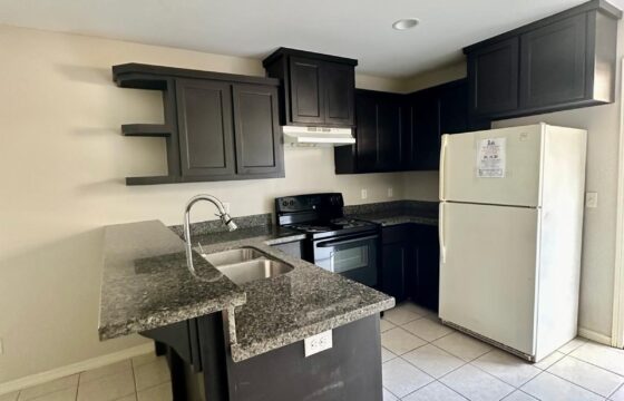 1302 W HARRISON AVE ALTON, TX 78573