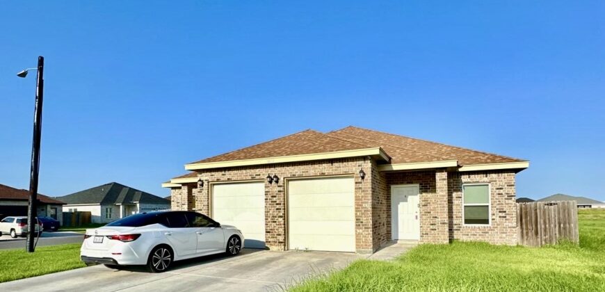 1022 Escondido Ln W, Harlingen, TX 78550