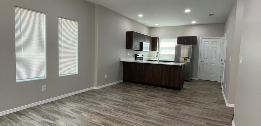 4305 Walnut Ave, UNIT 4 and 5, McAllen TX 78504