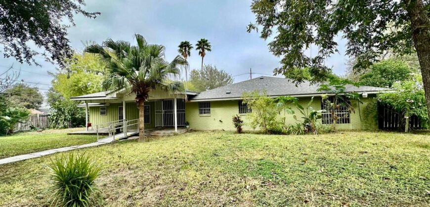 221 S 8th St, McAllen, TX 78501