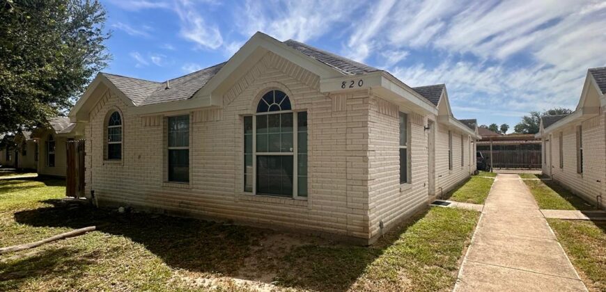 820 Cross Lane Edinburg, TX 78541
