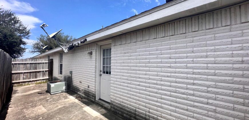 820 Cross Lane Edinburg, TX 78541