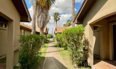 624 S Pleasantview Dr. Weslaco, TX