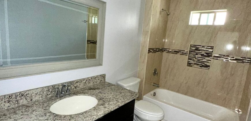 1227 White Oaks Edinburg, TX 78539