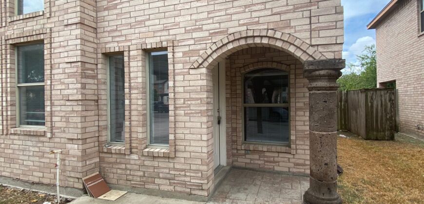 1208 W Kiwi  Pharr Texas 78577