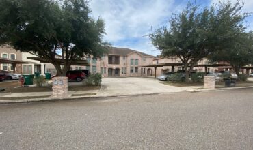 1208 W Kiwi  Pharr Texas 78577