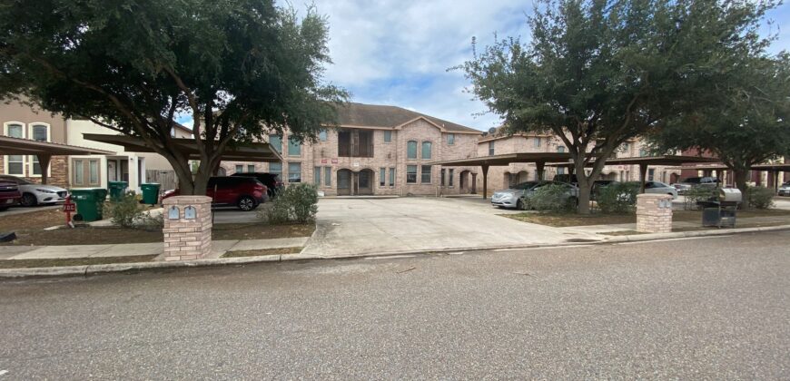 1208 W Kiwi  Pharr Texas 78577