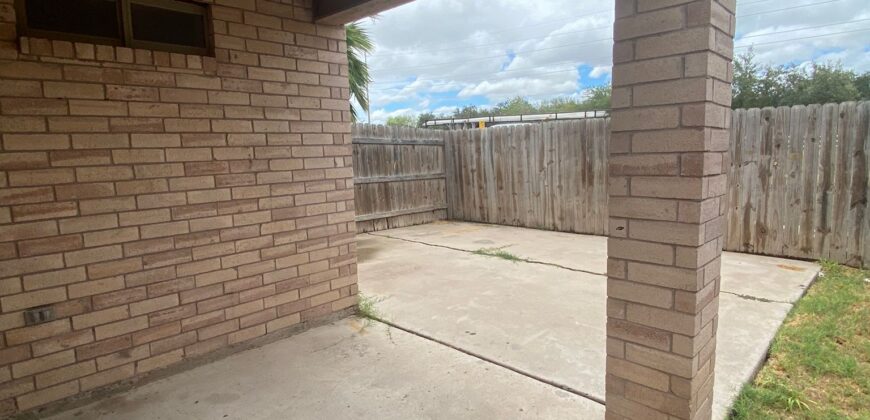 1208 W Kiwi  Pharr Texas 78577