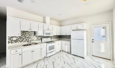 912 W Mahala Ave, Alton, TX