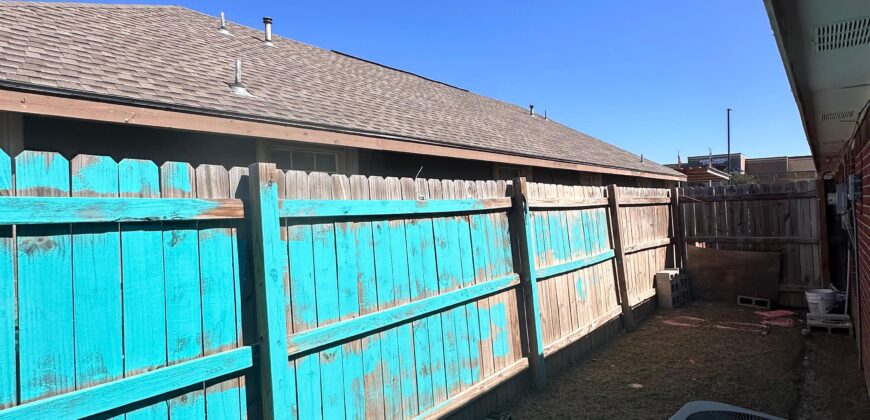 2100 N Paradise Dr, Pharr, TX 78577