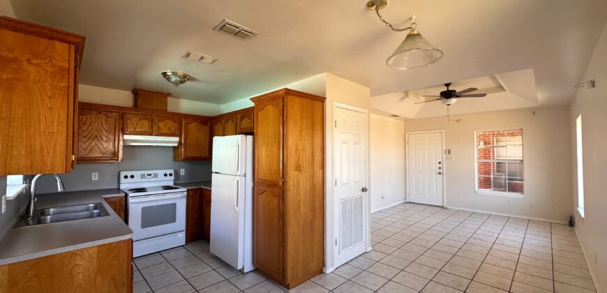 2100 N Paradise Dr, Pharr, TX 78577