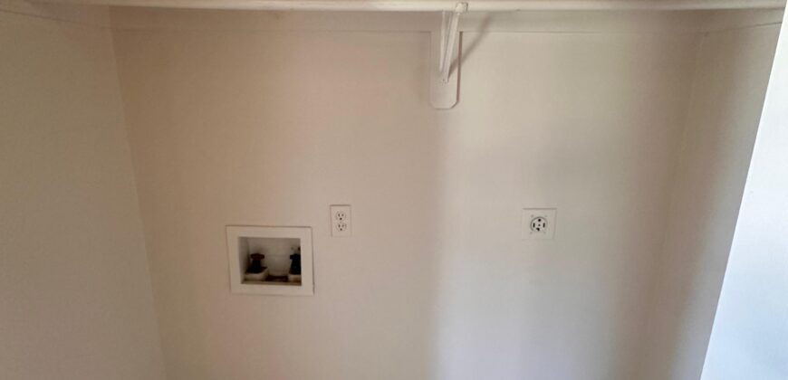 2100 N Paradise Dr, Pharr, TX 78577