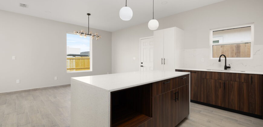 2009 Selena, Mission, Texas 78572