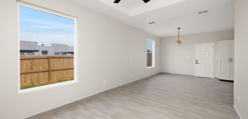 2009 Selena, Mission, Texas 78572