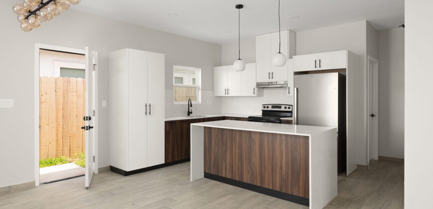 2009 Selena, Mission, Texas 78572