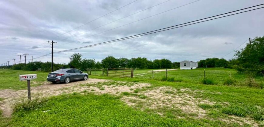 22516 N Val Verde Rd, Edcouch, TX 78538