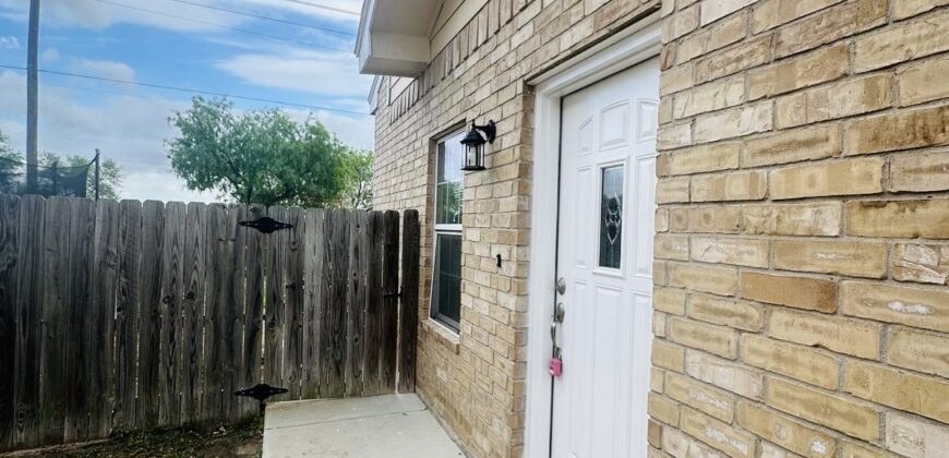 2702 Phoenix St Edinburg, TX 78541