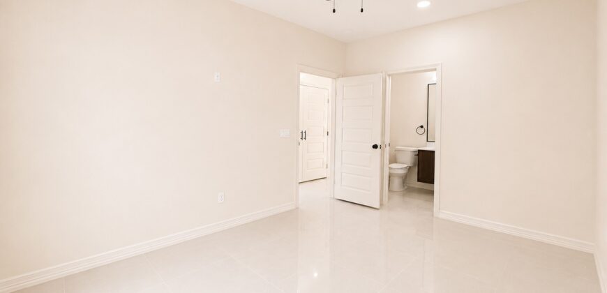 709 N Emerald Avenue, Edinburg, Texas 78541