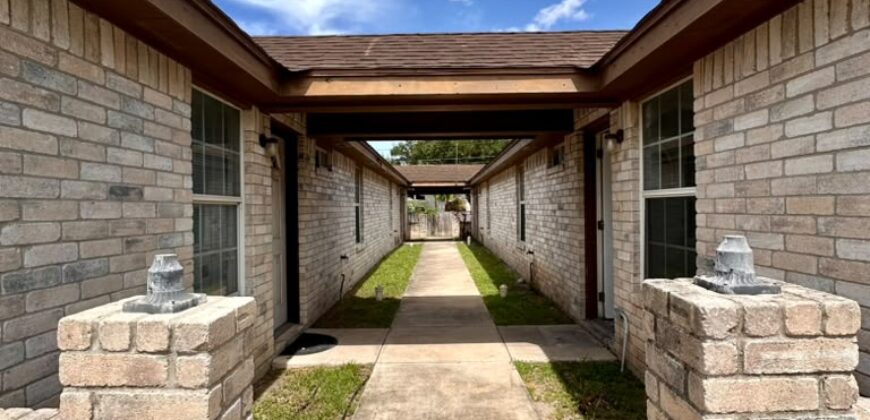 1107 S Palm Dr, Pharr, TX 78577