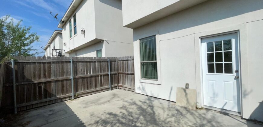 1407 W Kiwi Ave, Pharr, TX 78577