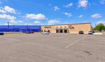 300 S Colonel Rowe Boulevard, McAllen, Texas 78501