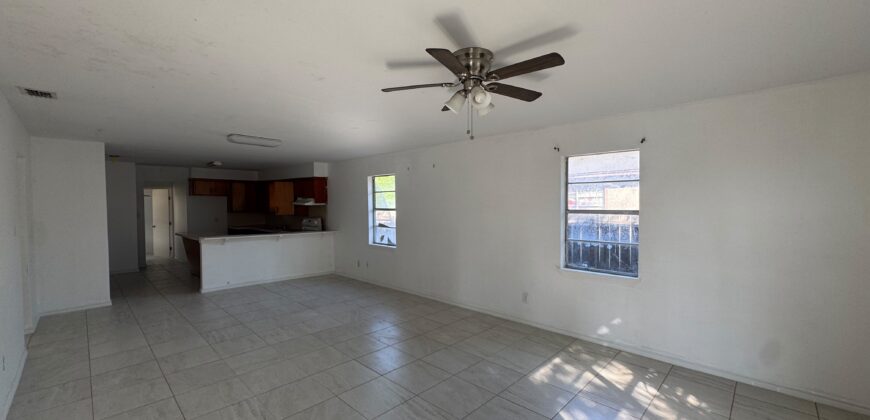 312 S Tío ave Weslaco Tx 78596