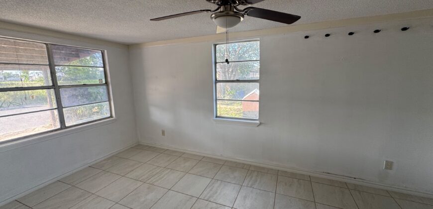 312 S Tío ave Weslaco Tx 78596